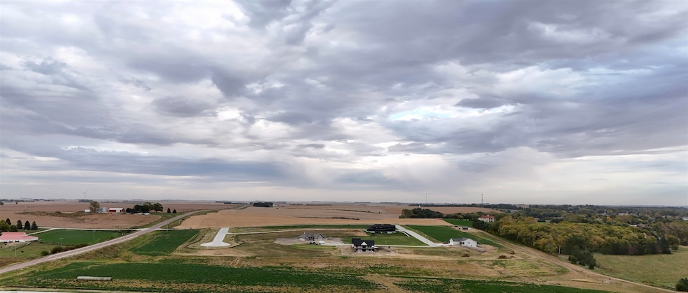 1905 Avenue M, Wisner, NE 68791 - photo 1