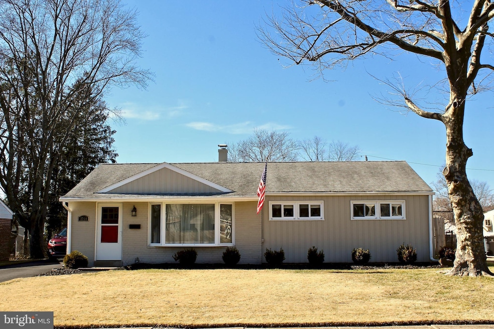 2760 Turner Ave, Abington, PA 19001 - photo 1