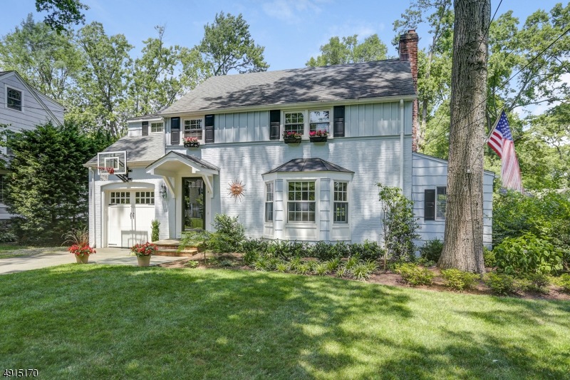 16 Edgewood Rd, Chatham, NJ 07928 - photo 1