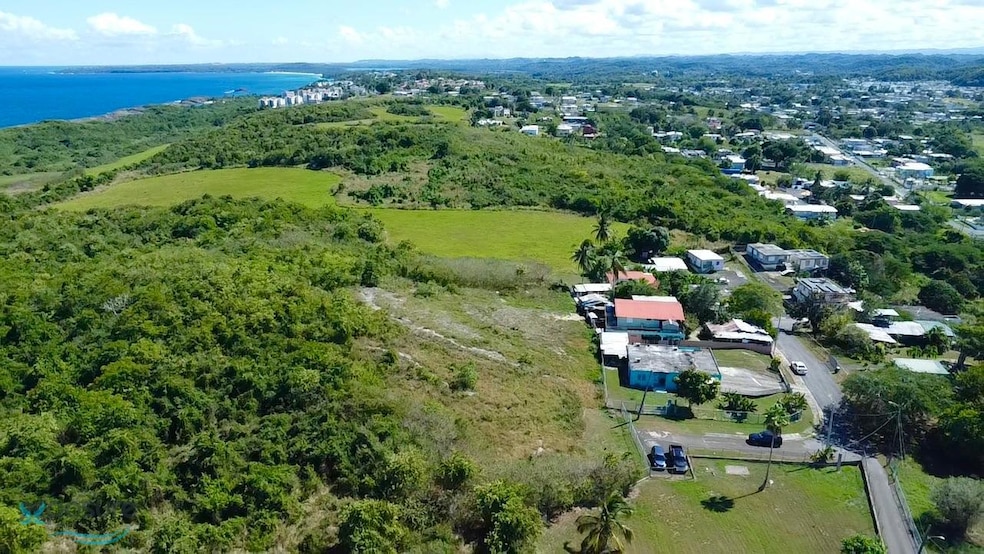 6684 Carr Prairie, Manatí, PR 00674 - photo 1
