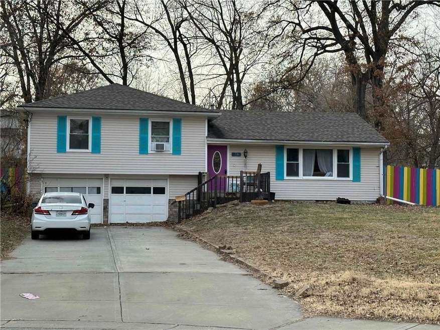 9938 W 56th St, Shawnee, KS 66203 - photo 1