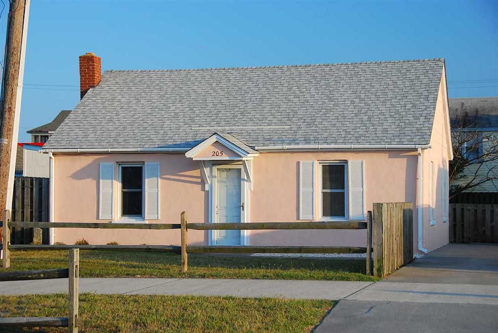 205 E Ocean Bay Blvd, Kill Devil Hills, NC 27948 - photo 1