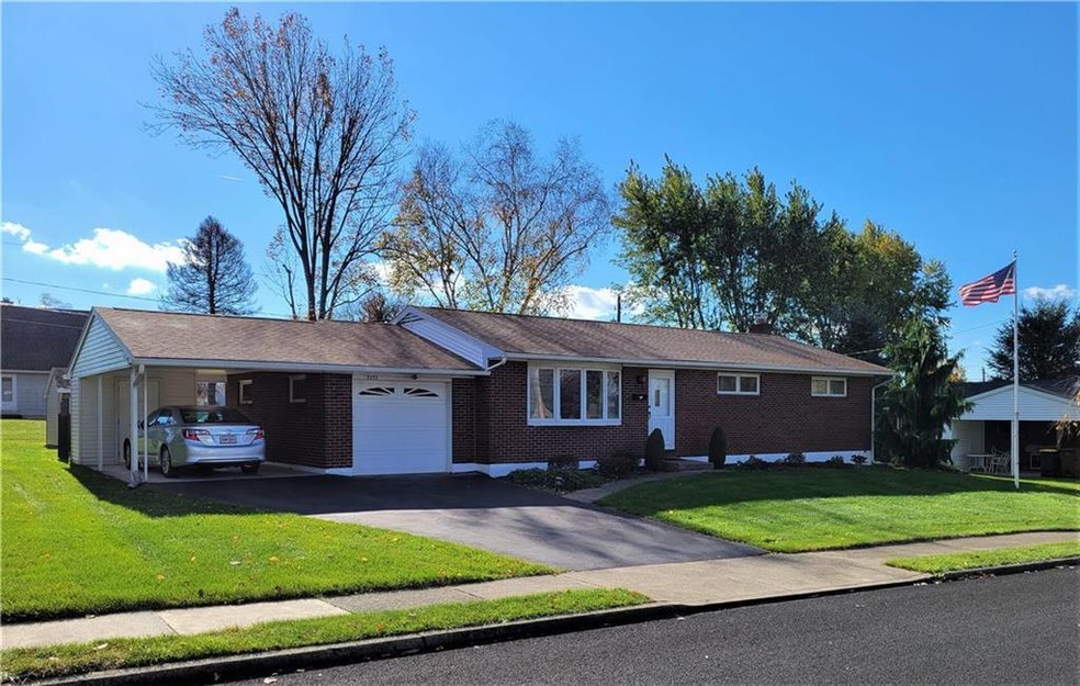 3352 Gail Ln, Whitehall, PA 18052 - photo 1