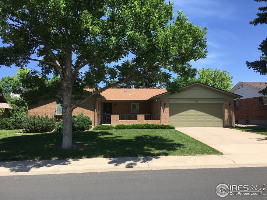 372 S Peoria Cir, Aurora, CO 80012 - photo 1