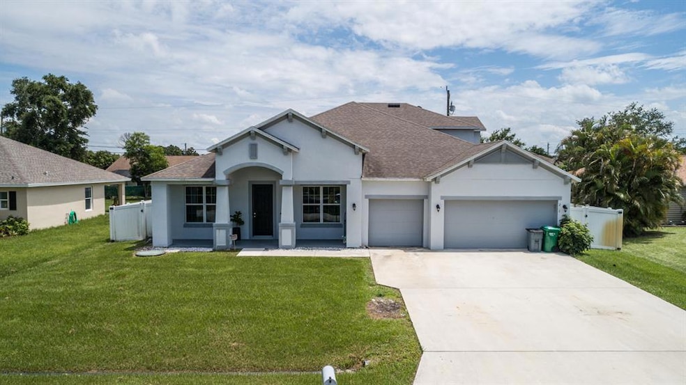 271 SW North Wakefield Cir, Port Saint Lucie, FL 34953 - photo 1