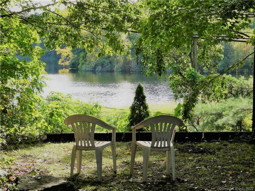 595 Prospect Rd, Waterbury, CT 06706 - photo 1