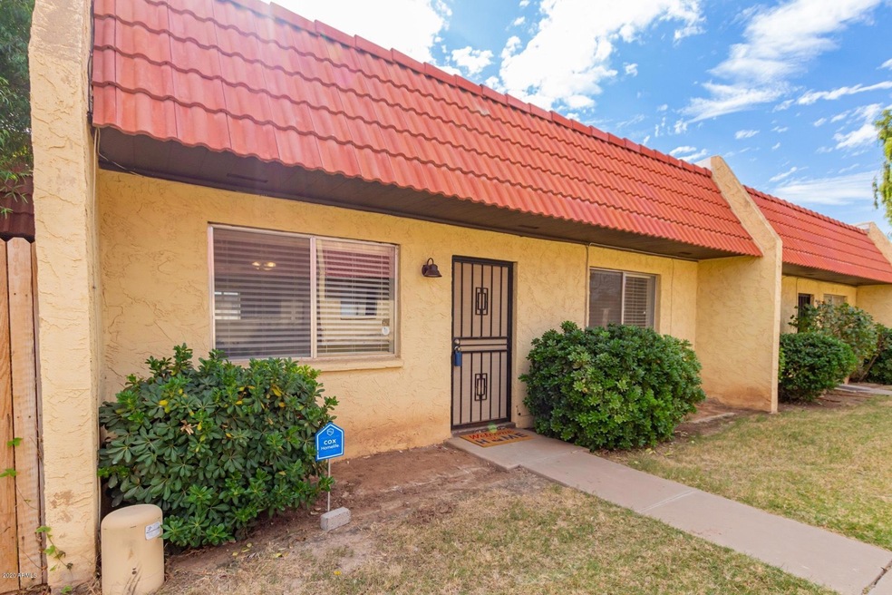 3310 W Del Monico Ln, Phoenix, AZ 85051 - photo 1