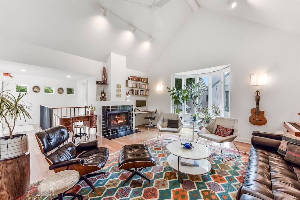 1397 Arlington St unit 1397, Houston, TX 77008 - photo 1