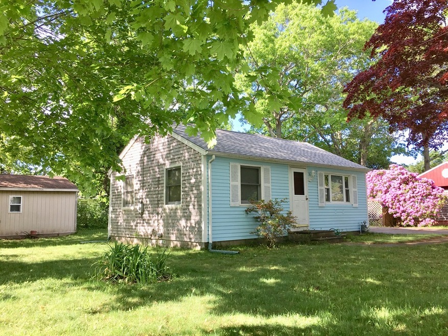 16 Grandview Ave, Fairhaven, MA 02719 - photo 1