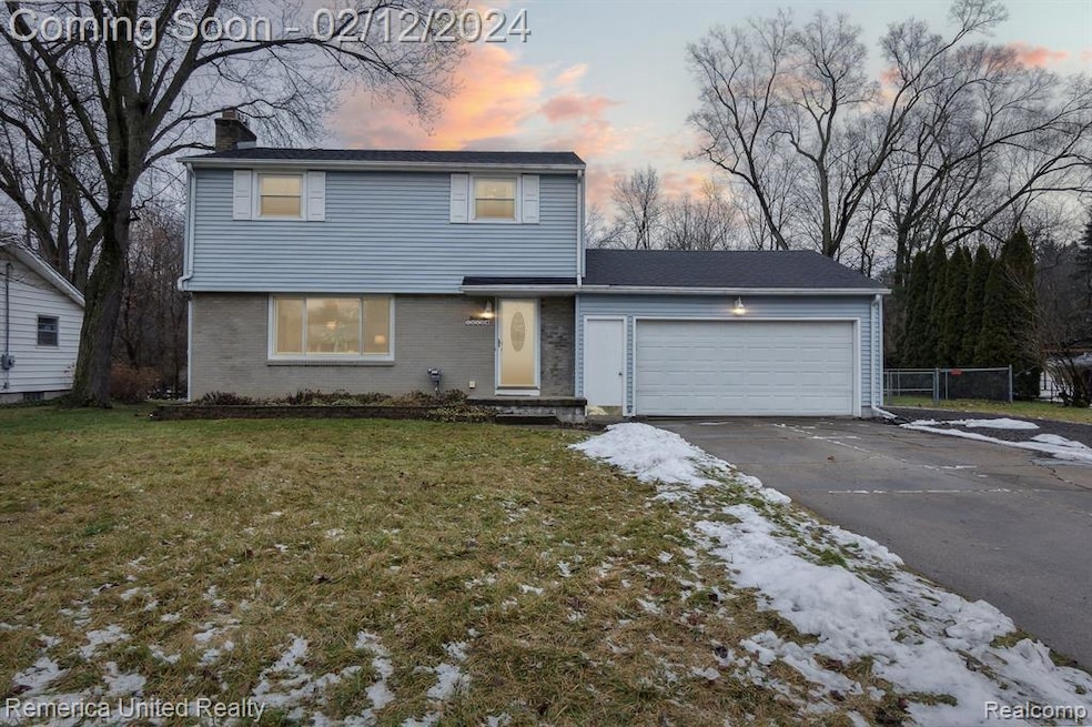 1012 E Thomas L Pkwy, Lansing, MI 48917 - photo 1