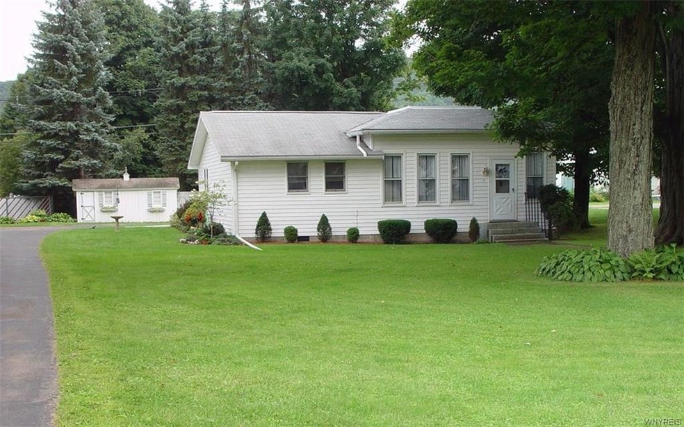 Exterior of 17 East Main St., Friendship