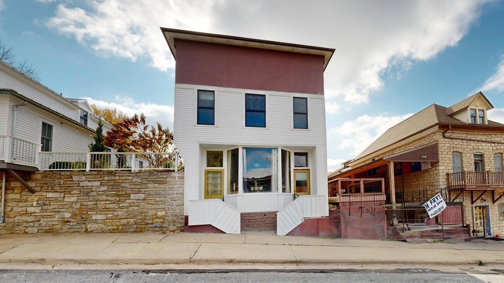 105 Elmwood Street East