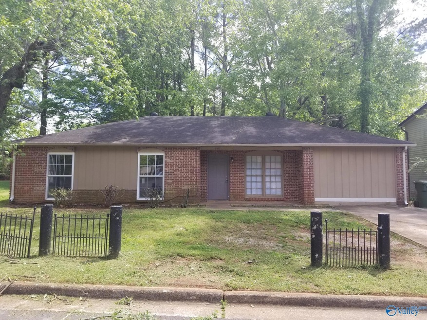 3907 Grunden Dr SW, Huntsville, AL 35805 - photo 1