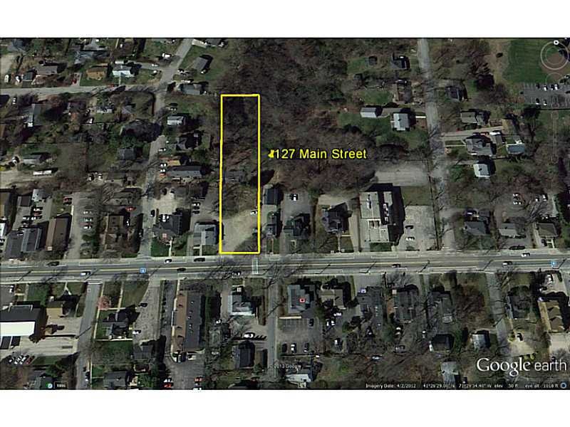 123 Main St, Wakefield, RI 02879 - photo 1