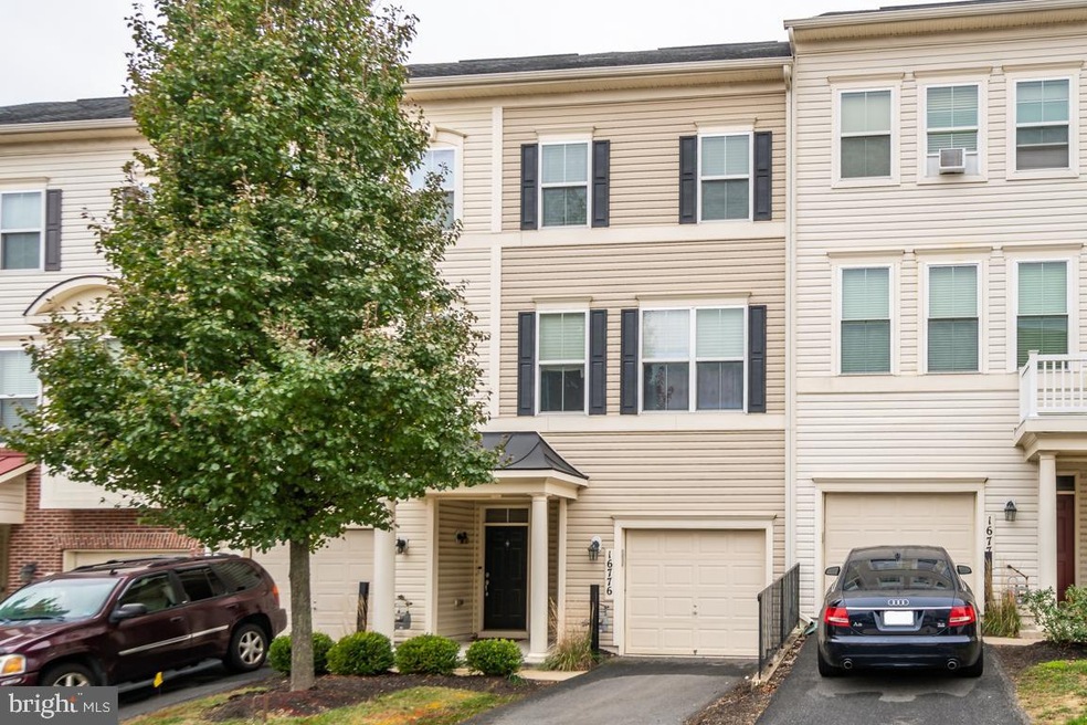 16776 Blackjack Oak Ln, Woodbridge, VA 22191 - photo 1