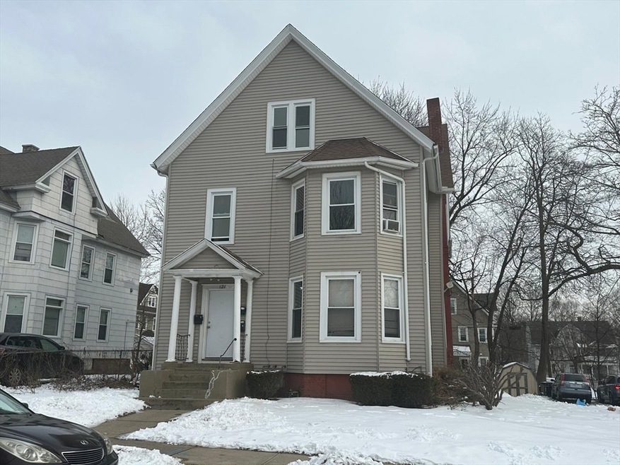 121 Northampton Ave unit 3, Springfield, MA 01109 - photo 1