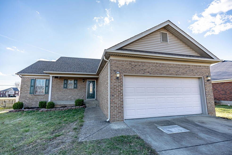 503 Forest Ridge Dr, Mount Washington, KY 40047 - photo 1