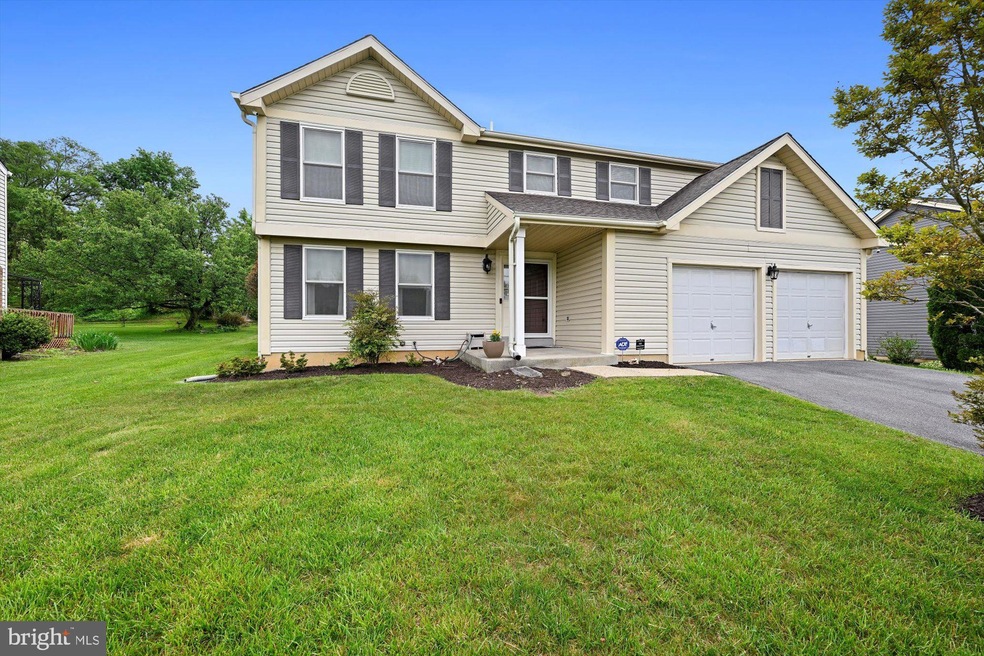 8749 Cardinal Forest Cir, Laurel, MD 20723 - photo 1