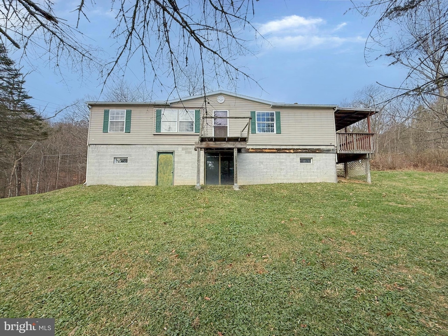 87 Chevy Ln, Newport, PA 17074 - photo 1