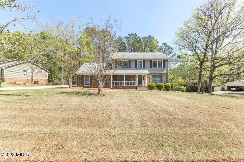 Front Corner Lot