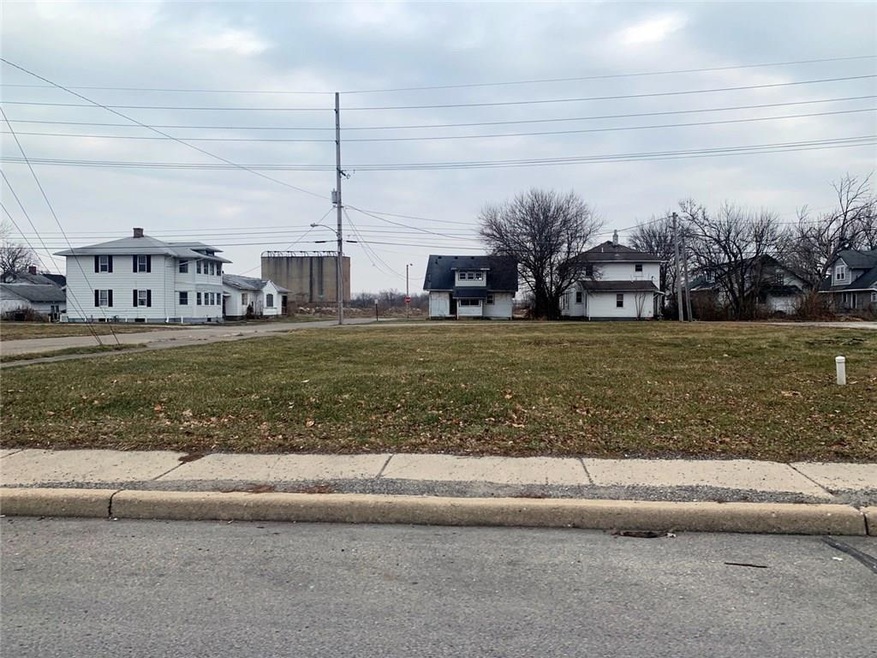 2608 Columbus Ave, Anderson, IN 46016 - photo 1