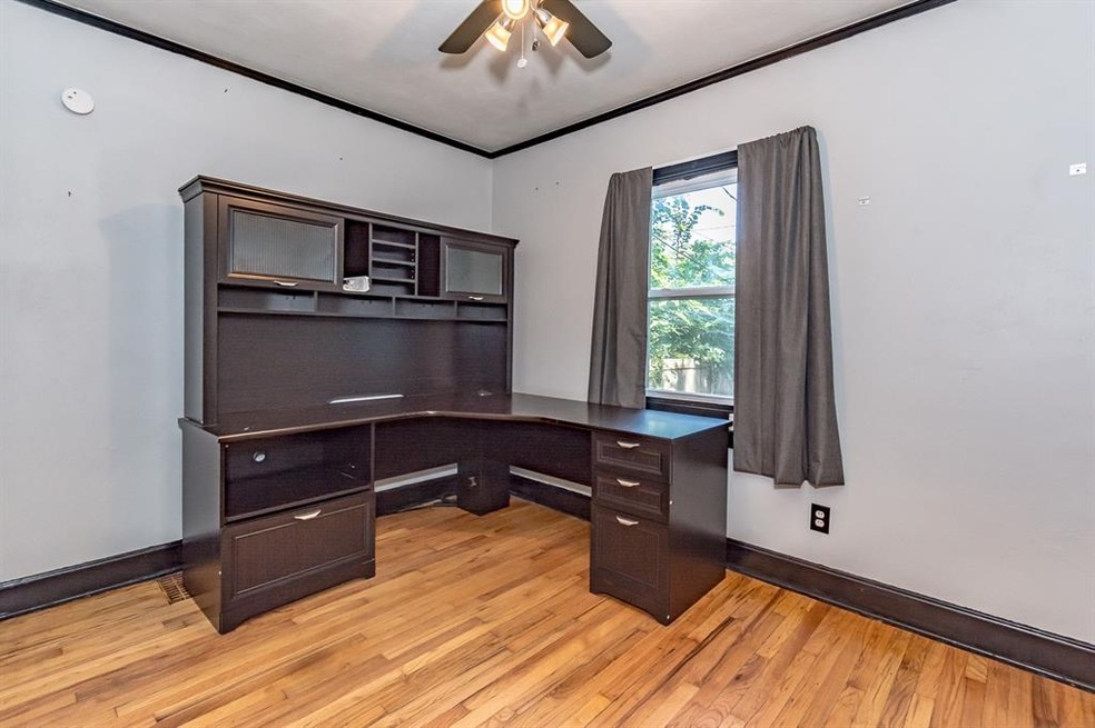 1556 8th Ave SE, Cedar Rapids, IA 52403 - photo 1