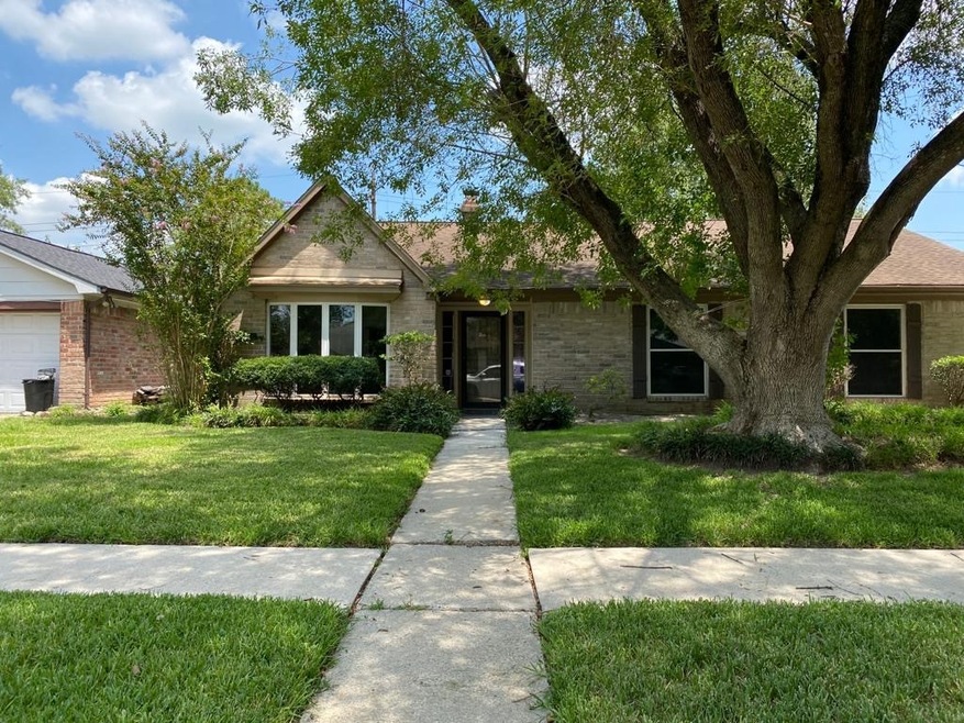 10126 Trade Winds Dr, Houston, TX 77086 - photo 1
