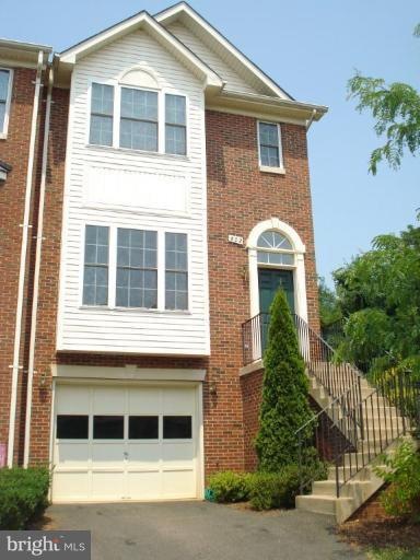 802 Colonel Edmonds Ct, Warrenton, VA 20186 - photo 1