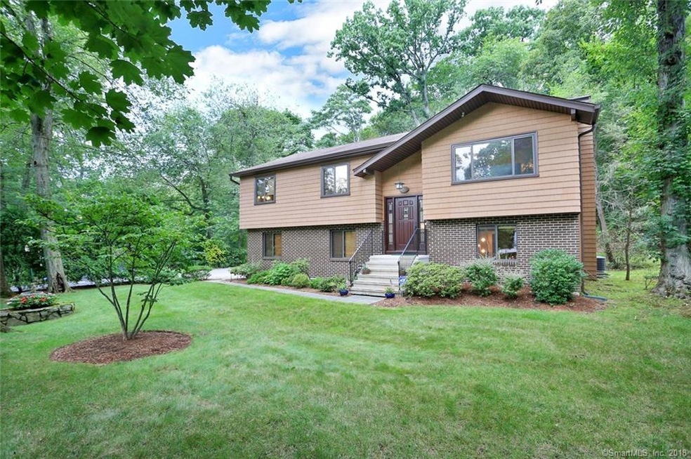 214 Soundview Ave, Stamford, CT 06902 - photo 1