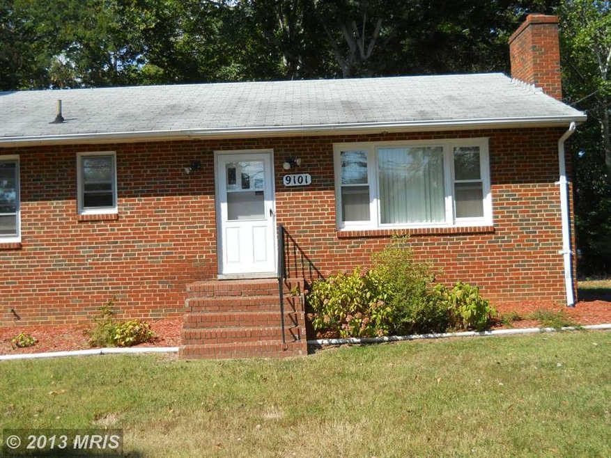 9101 Old Palmer Rd, Fort Washington, MD 20744 - photo 1