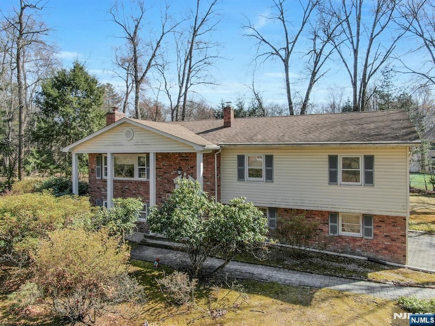 7 Merrywood Ct, Old Tappan, NJ 07675 - photo 1