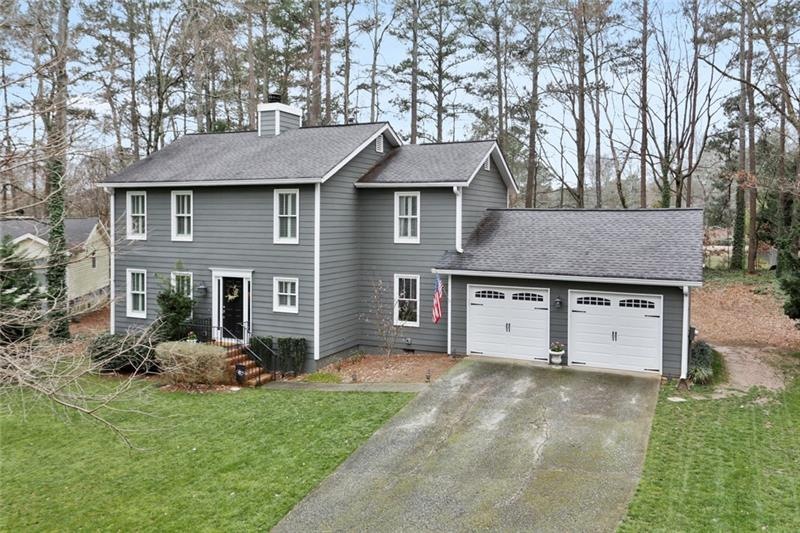 Beautiful curb appeal 3118 Skyridge Court