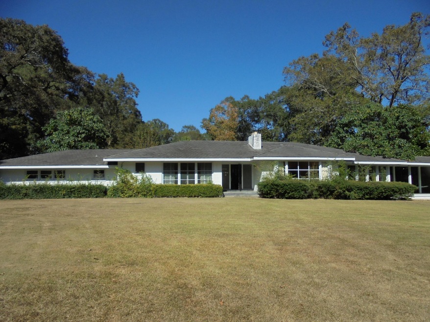 807 W 15th_Laurel_Front View Good