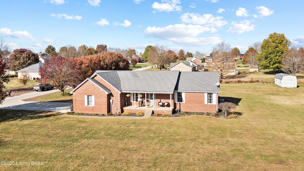 627 Wava Dr, Mount Washington, KY 40047 - photo 1