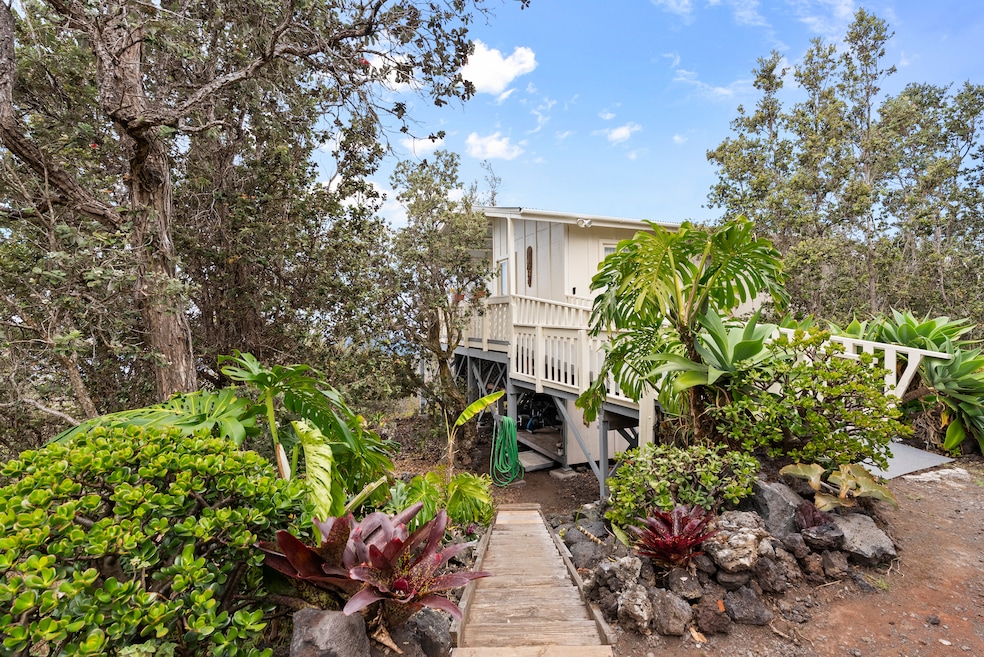 Spacious open-concept living – Perfect for entertaining or simply enjoying the peaceful mountain breeze. 🏡