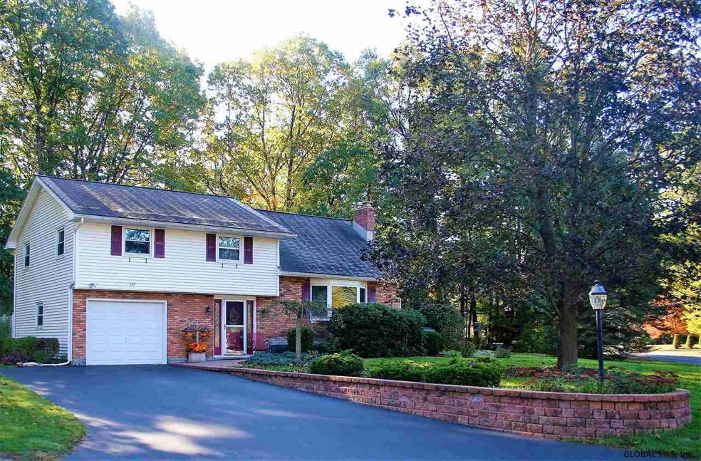 151 Juniper Dr, Ballston Spa, NY 12020 - photo 1