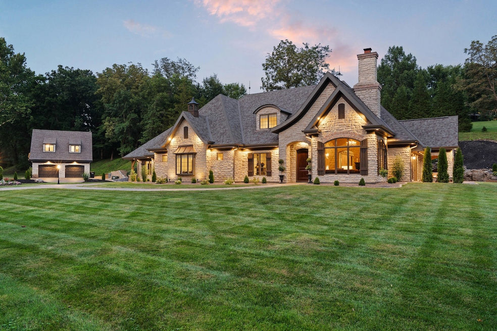 For Sale $2,200,000 • Co-Listing Agent
