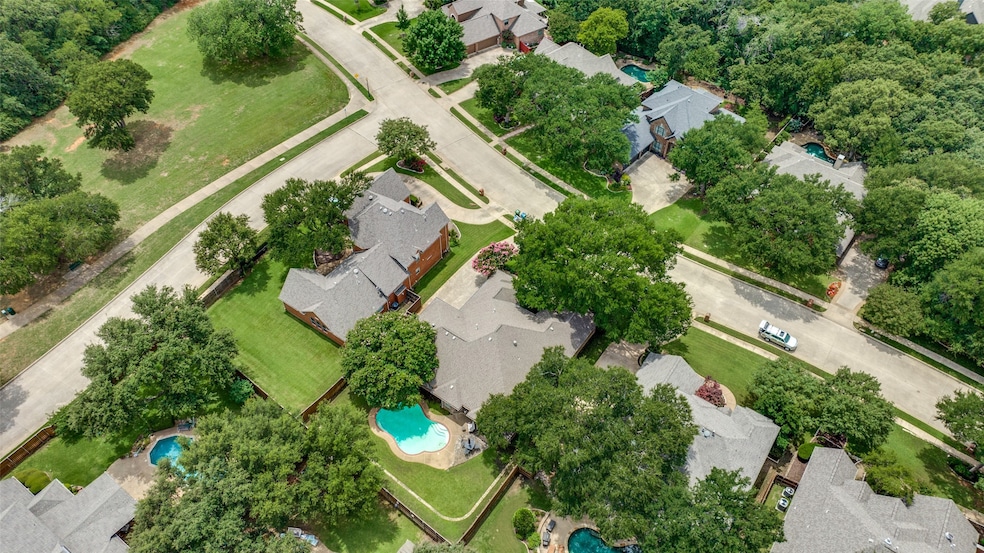 1904 Woodland Blvd, Flower Mound, TX 75022 - photo 1