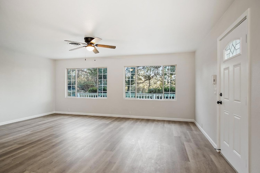 20718 Lower Hillview Dr, Sonora, CA 95370 - photo 1