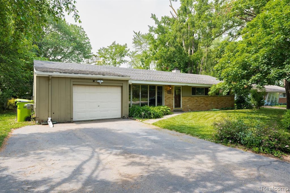 23898 W Le Bost, Novi, MI 48375 - photo 1