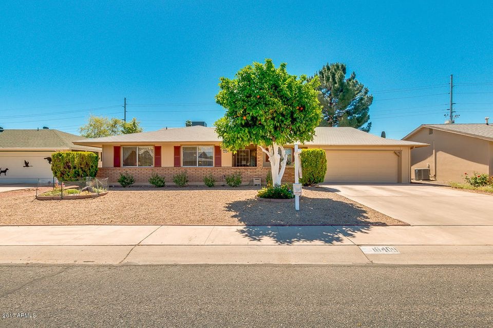 10409 W Caron Dr, Sun City, AZ 85351 - photo 1