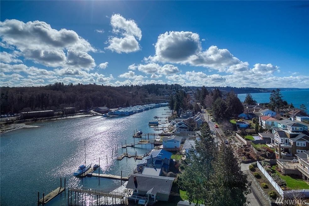 1853 Day Island Blvd W, University Place, WA 98466 - photo 1