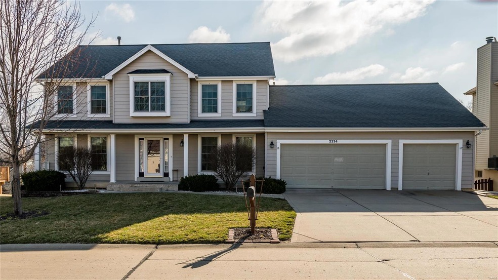 Large, welcoming porch