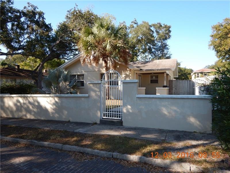 1110 Jackson St N, Saint Petersburg, FL 33705 - photo 1