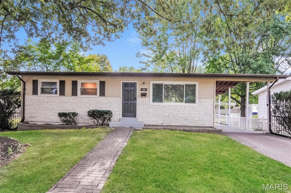 330 Moule Dr, Florissant, MO 63031 - photo 1