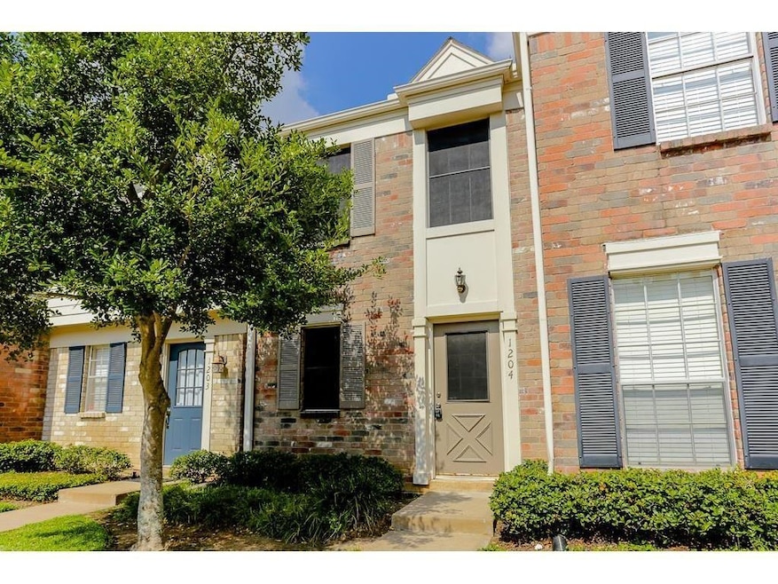 2810 Grants Lake Blvd unit 1204, Sugar Land, TX 77479 - photo 1