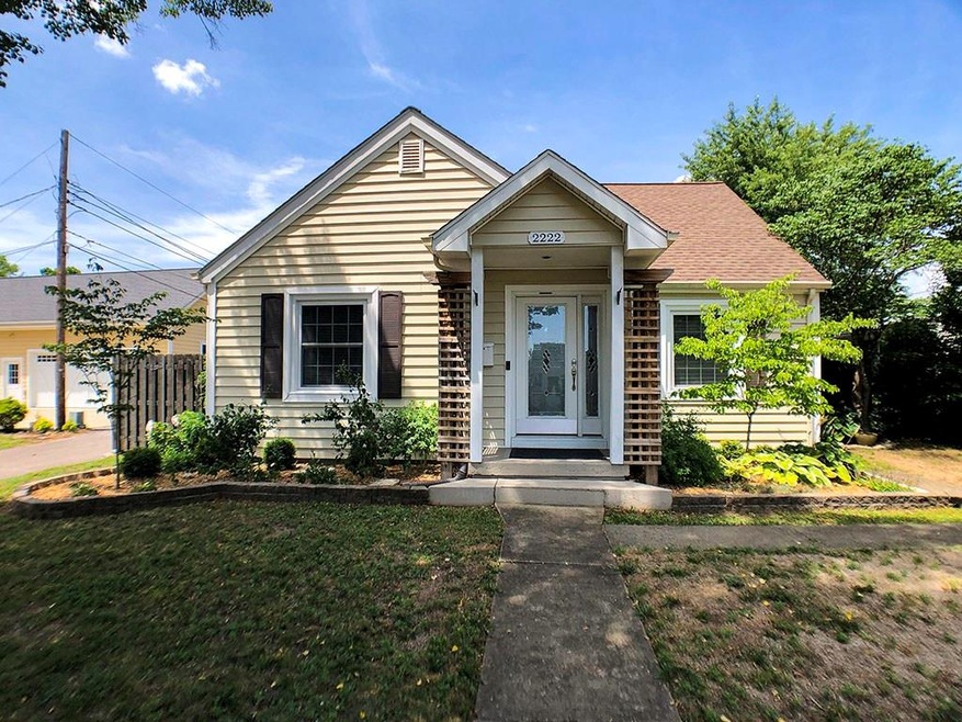 2222 Chestnut St, Columbus, IN 47201 - photo 1