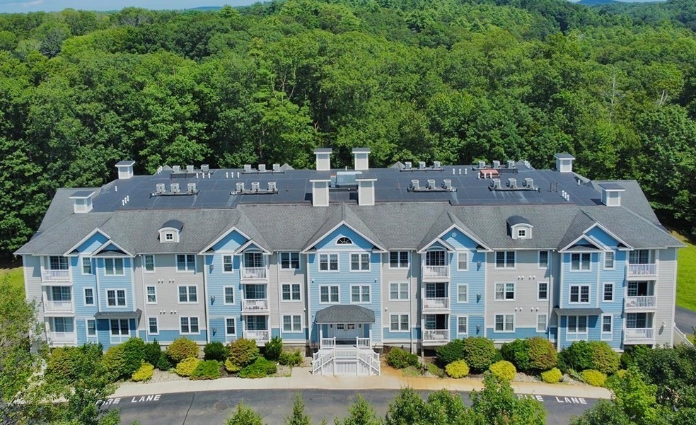 19 Broad St unit 201, Merrimac, MA 01860 - photo 1