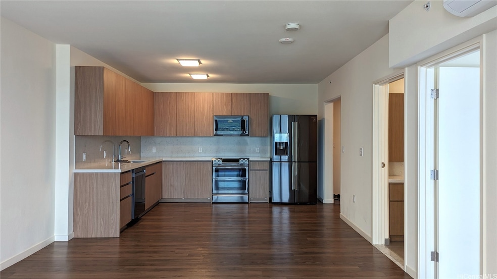 The Central Ala Moana unit 3802, Honolulu, HI 96814 - photo 1