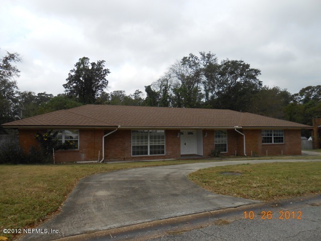 1056 Parkridge Cir W, Jacksonville, FL 32211 - photo 1